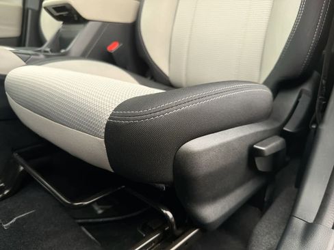 Certified 2023 Subaru Forester image 18