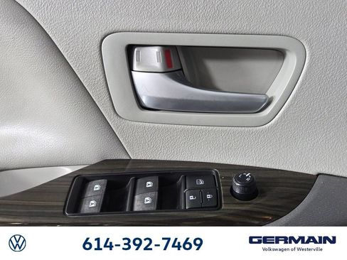 Used 2016 Toyota Sienna XLE Premium image 27