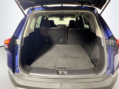 Used 2023 Nissan Rogue SV AWD/4WD image 33