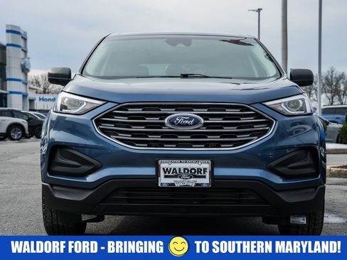 Used 2019 Ford Edge SE image 2