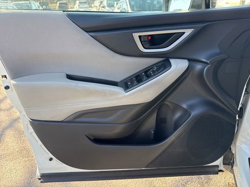 Used 2022 Subaru Forester Base image 22