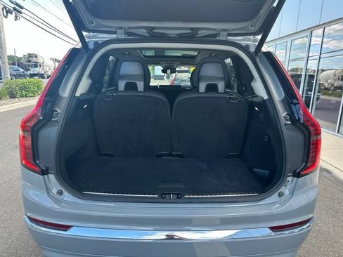 Certified 2025 Volvo XC90 B6 Plus AWD/4WD image 11