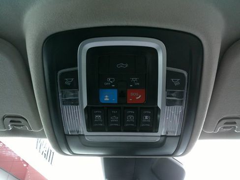 Used 2025 RAM 1500 Tungsten w/ Off Road Group image 23