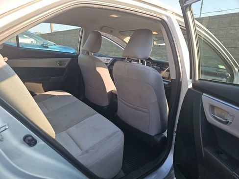 Used 2016 Toyota Corolla LE FWD image 8