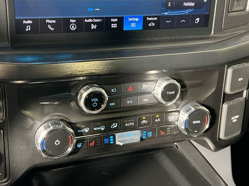 Used 2025 Ford F250 Lariat w/ Lariat Ultimate Package AWD/4WD image 27