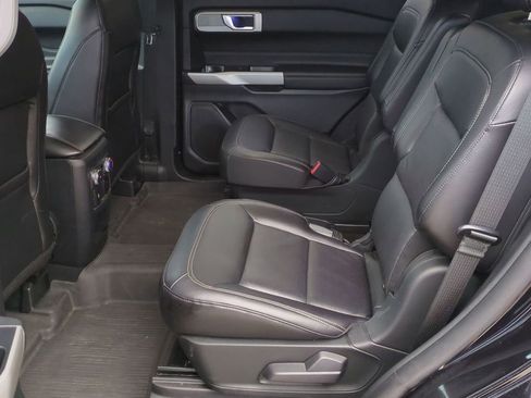 Used 2021 Ford Explorer Limited w/ Equipment Group 301A image 19