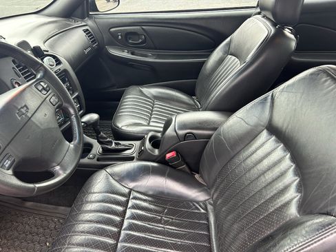Used 2004 Chevrolet Monte Carlo SS w/ Preferred Equipment Group FWD image 9