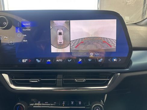 New 2026 Chevrolet Equinox EV LT image 23