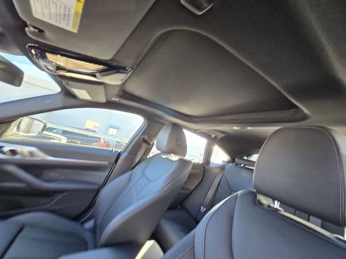 Used 2025 BMW i4 eDrive40 image 12