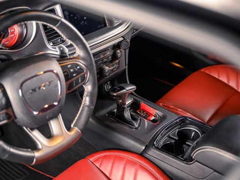 Used 2020 Dodge Charger SRT Hellcat w/ Harman/Kardon Audio Group image 23