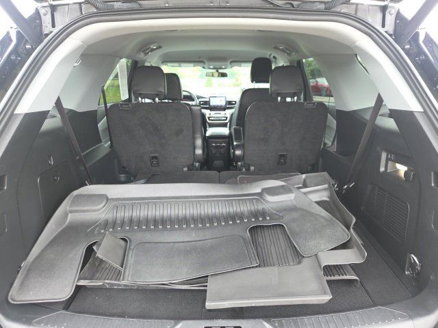 Certified 2024 Ford Explorer XLT w/ Equipment Group 202A AWD/4WD image 10