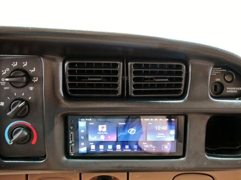 Used 2002 Dodge Ram 2500 Truck SLT image 29