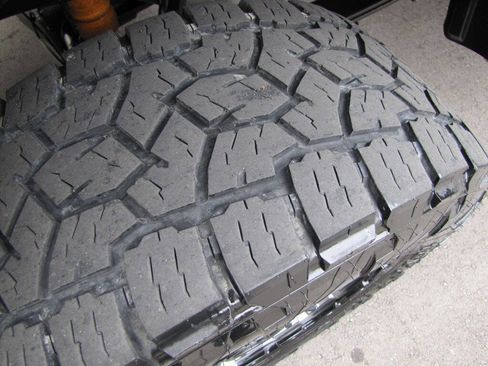 Used 2022 Ford F250 Platinum w/ FX4 Off-Road Package image 35