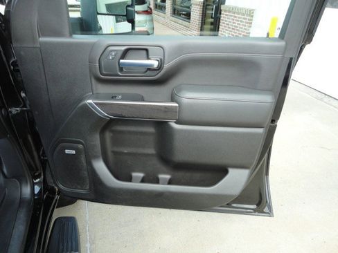 Used 2020 Chevrolet Silverado 2500 LTZ image 20