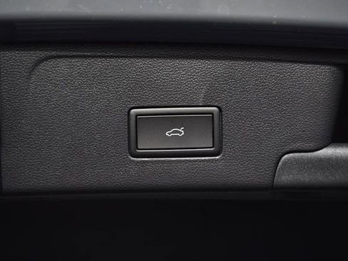 New 2026 Volkswagen Atlas Cross Sport SE image 26