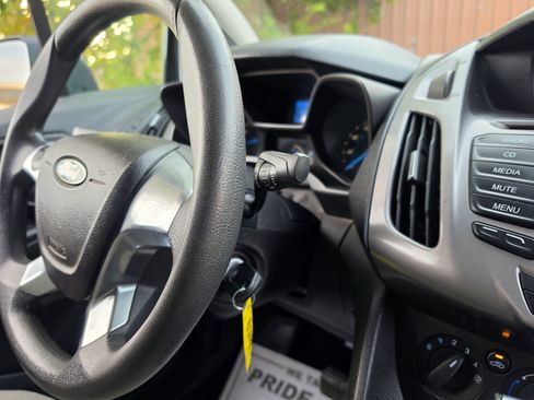 Used 2015 Ford Transit Connect XLT FWD image 34