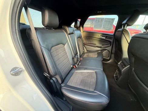 Used 2022 Ford Edge ST-Line w/ Class II Trailer Tow Package image 25