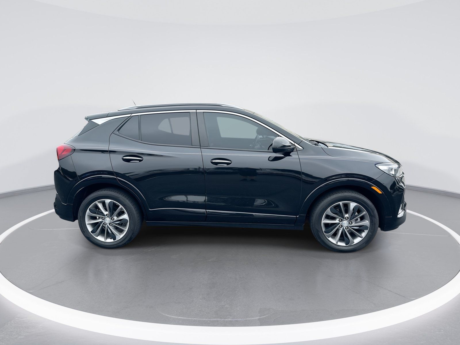 Used 2023 Buick Encore GX Select w/ Sport Touring Package FWD image 10