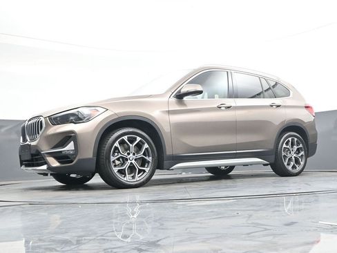 Used 2020 BMW X1 xDrive28i w/ Premium Package AWD/4WD image 32