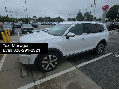 Used 2022 Kia Telluride S AWD/4WD image 1