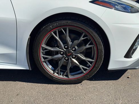 Used 2025 Chevrolet Corvette Stingray Coupe w/ 1LT image 31