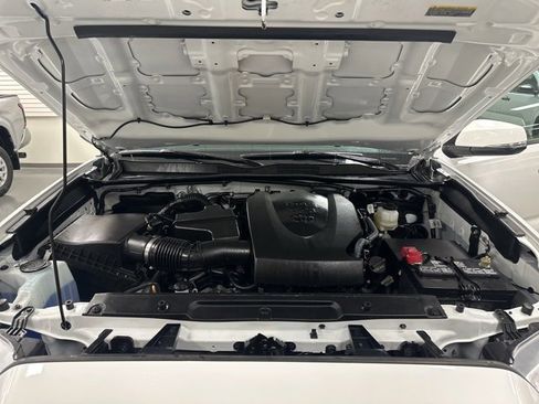Certified 2023 Toyota Tacoma SR5 image 25