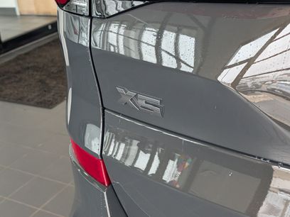 New 2026 BMW X5 M60i