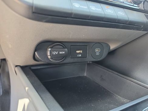 Used 2024 Hyundai Elantra SEL FWD image 26