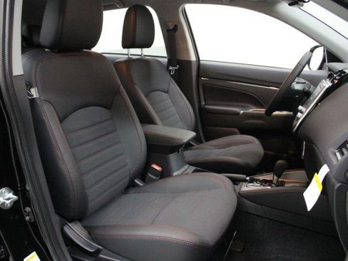 New 2026 Mitsubishi Outlander Sport SE image 19