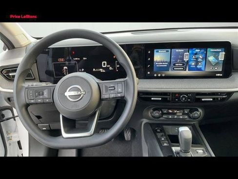 New 2026 Nissan Kicks SV w/ SV Premium Package FWD image 15