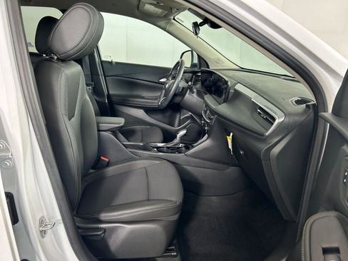 Used 2024 Buick Encore GX Preferred AWD/4WD image 29
