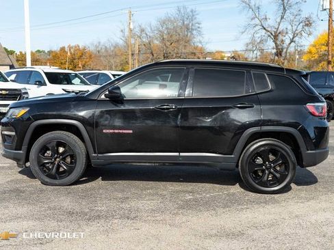Used 2018 Jeep Compass Latitude w/ Popular Equipment Group image 10