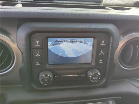 Used 2019 Jeep Wrangler Unlimited Sport S image 17