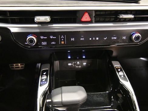 Certified 2026 Kia Sorento SX Prestige AWD/4WD image 27