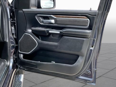 Used 2020 RAM 1500 Laramie RWD image 23