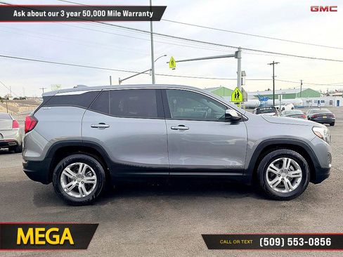 Used 2020 GMC Terrain SLE image 13