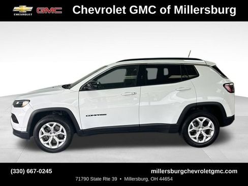Used 2024 Jeep Compass Latitude AWD/4WD image 7