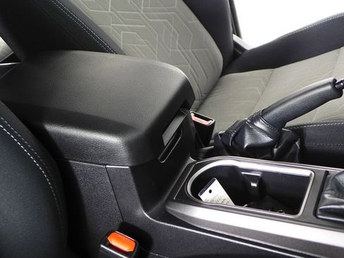 Used 2022 Toyota Tacoma TRD Off-Road image 16