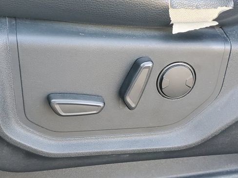 Used 2020 Ford F150 Lariat AWD/4WD image 12