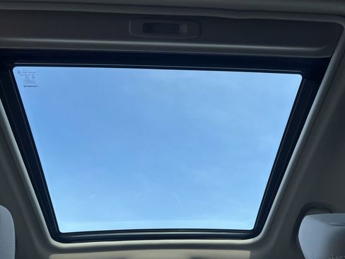 Certified 2023 Subaru Forester Premium image 34