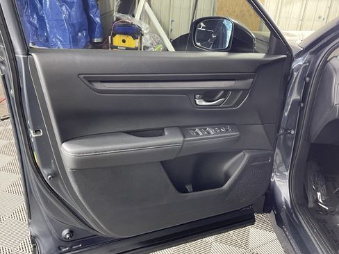 Used 2024 Honda CR-V EX image 16