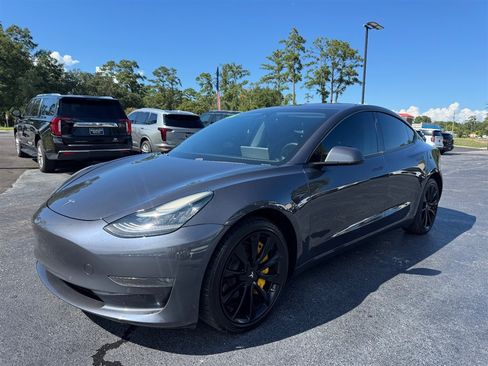 Used 2018 Tesla Model 3 RWD image 4