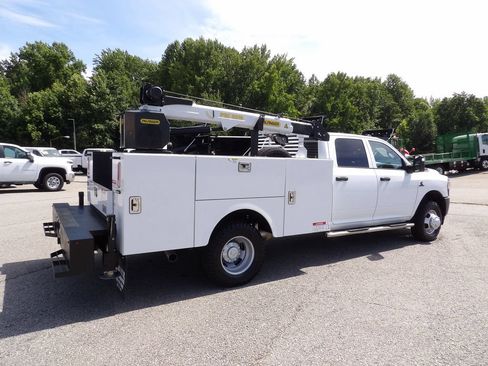 Used 2024 RAM 3500 Tradesman AWD/4WD image 20