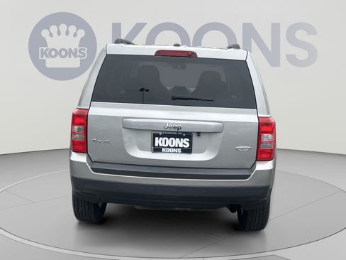 Used 2014 Jeep Patriot Latitude w/ Sun/Sound Group AWD/4WD image 15