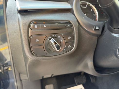Used 2019 INFINITI QX50 Essential w/ Premium Heat Package FWD image 29