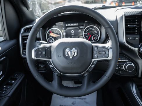 New 2026 RAM 1500 4x4 Crew Cab image 32