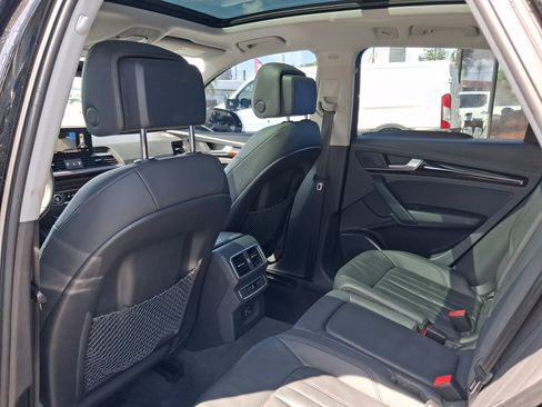 Used 2019 Audi Q5 2.0T Premium w/ Convenience Package AWD/4WD image 23