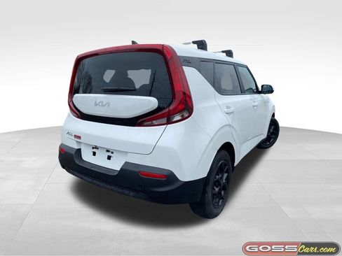 Used 2022 Kia Soul LX w/ Technology Package FWD image 3