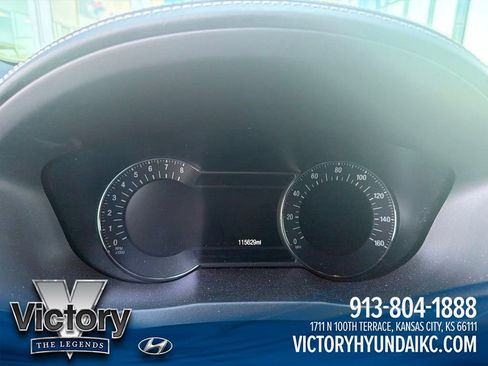 Used 2018 Ford Explorer Platinum AWD/4WD image 12