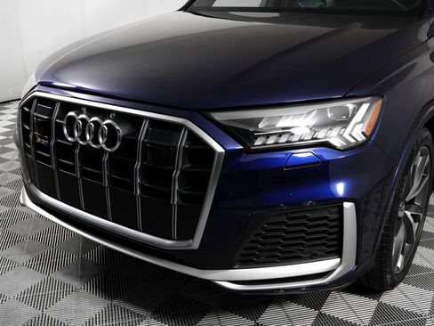 Used 2021 Audi SQ7 Premium Plus w/ Driver Assistance Package image 29